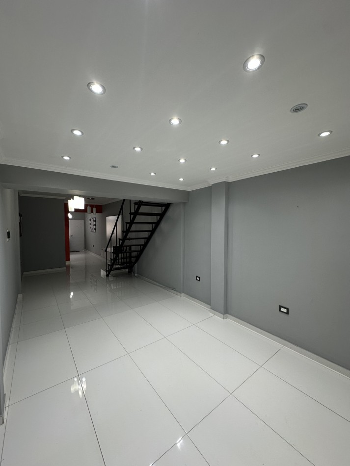 Duplex 3 ambientes en Alquiler en San Martin.