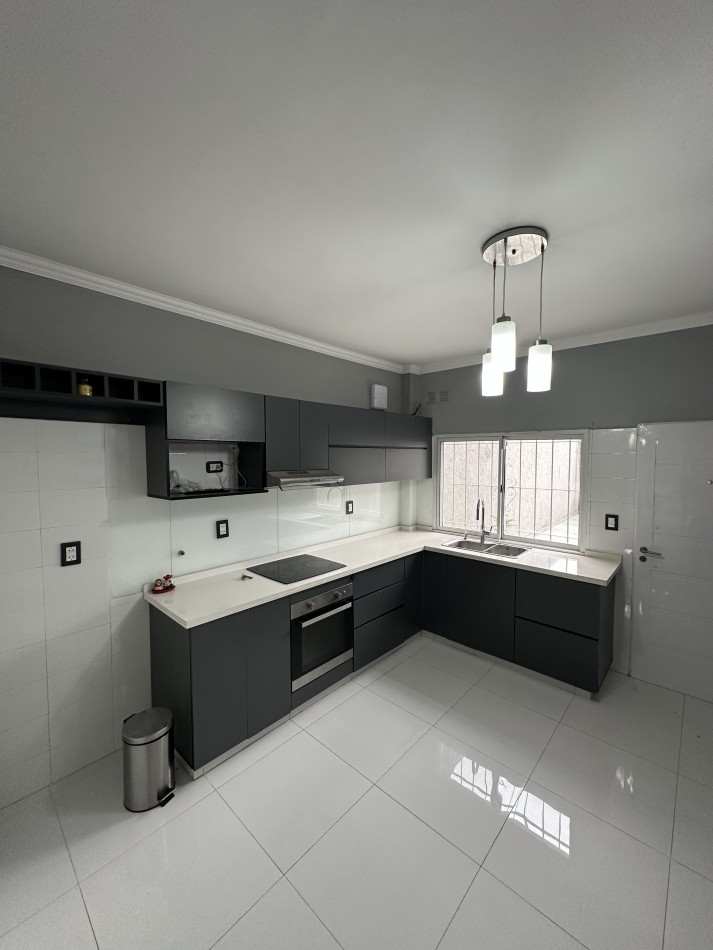 Duplex 3 ambientes en Alquiler en San Martin.