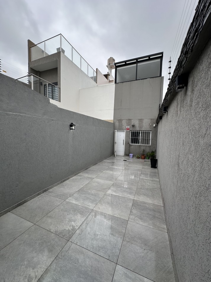 Duplex 3 ambientes en Alquiler en San Martin.